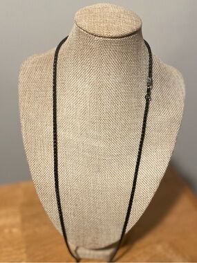 Men’s black Necklace
